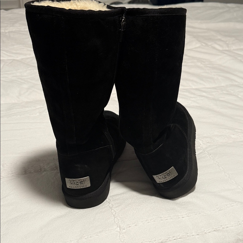 UGG Women's Black Winter Boots